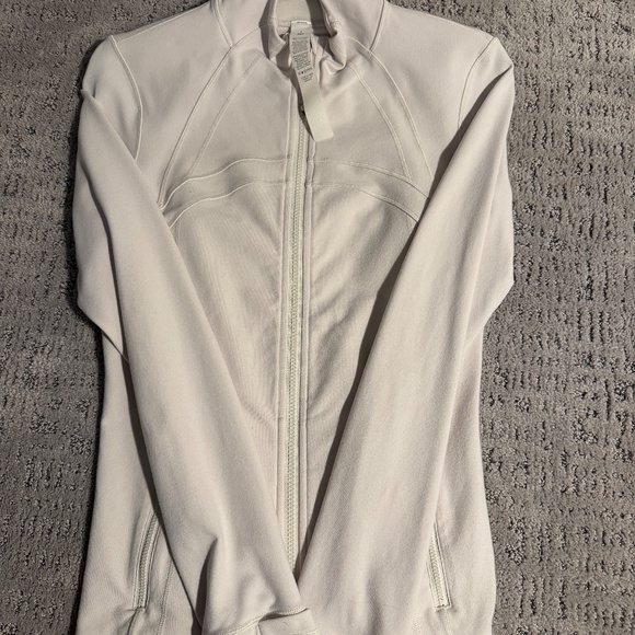 Lululemon Define Luon Jacket in ivory/ white opal size 6 - Picture 2 of 5